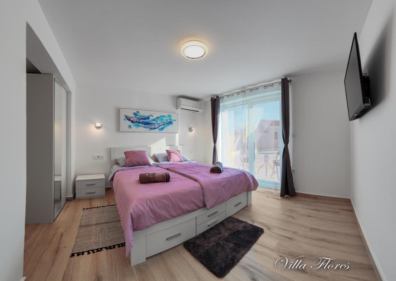 villa flores Kavran Exteriör bild